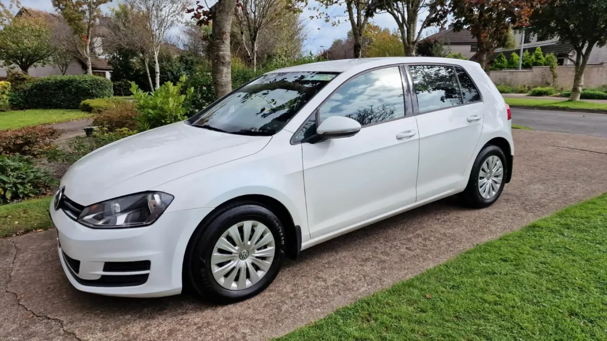 Volkswagen Golf 2015 - Image 1