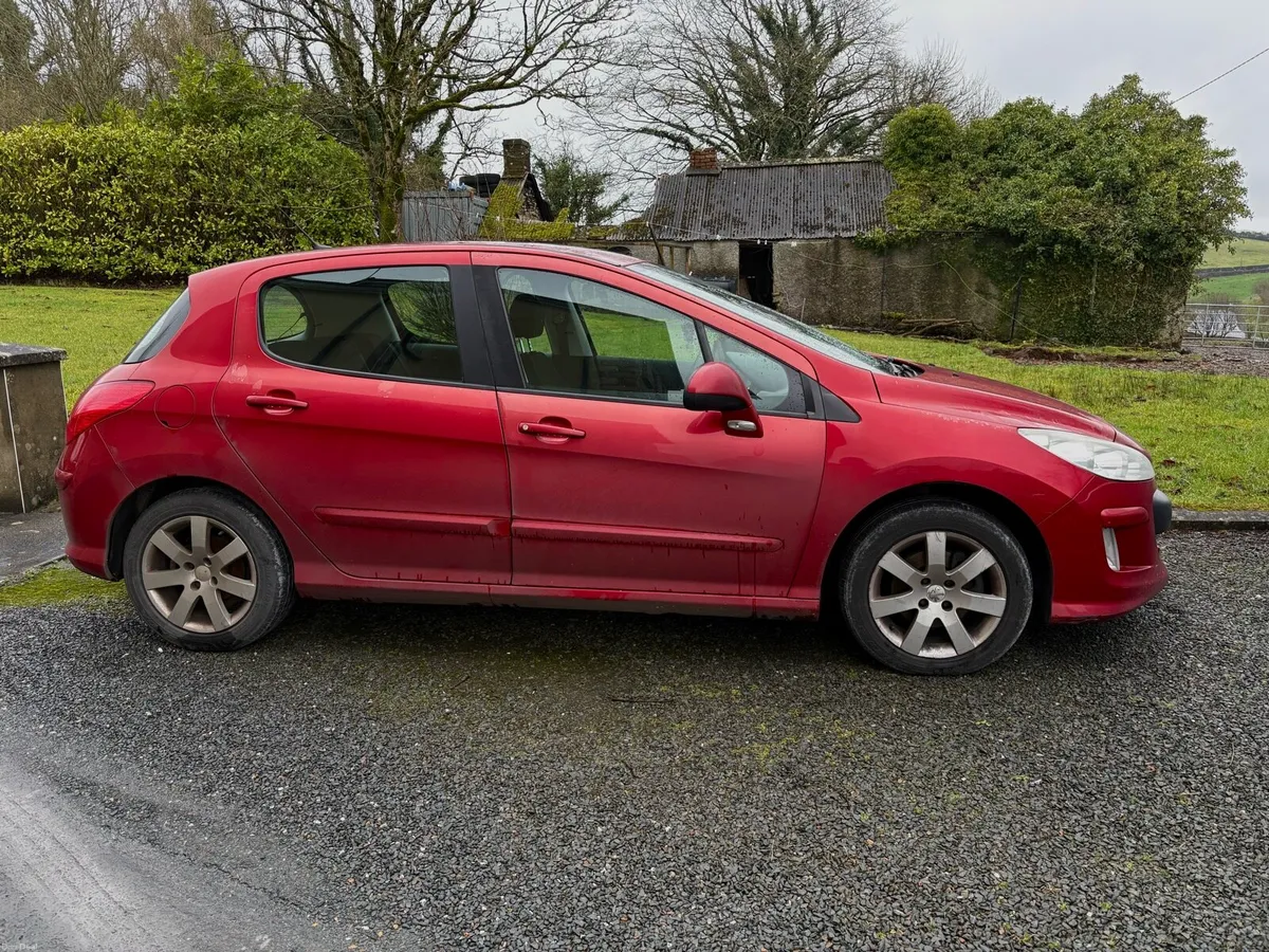 Peugeot 308 - Image 3