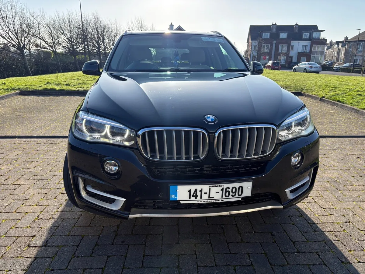 BMW X5 low mileage BMW service history - Image 2