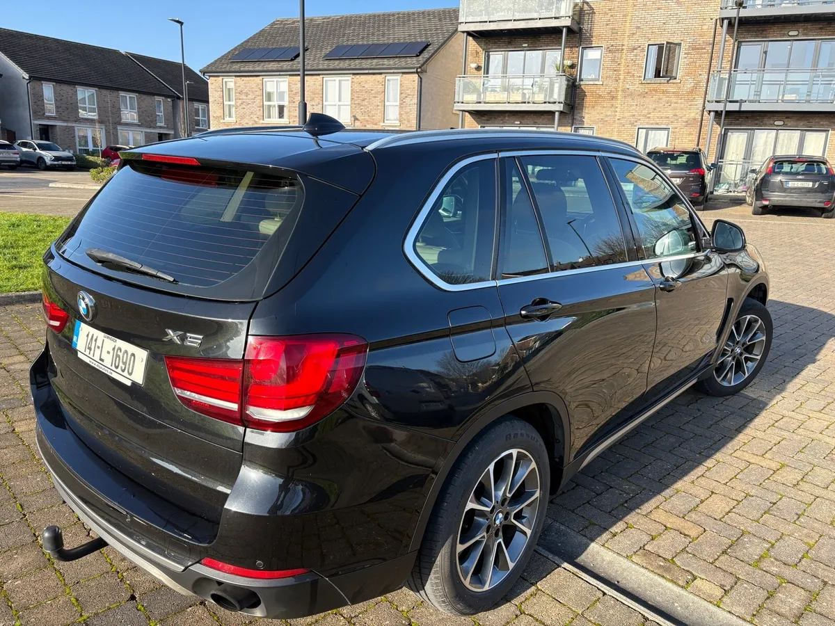 BMW X5 low mileage BMW service history - Image 4