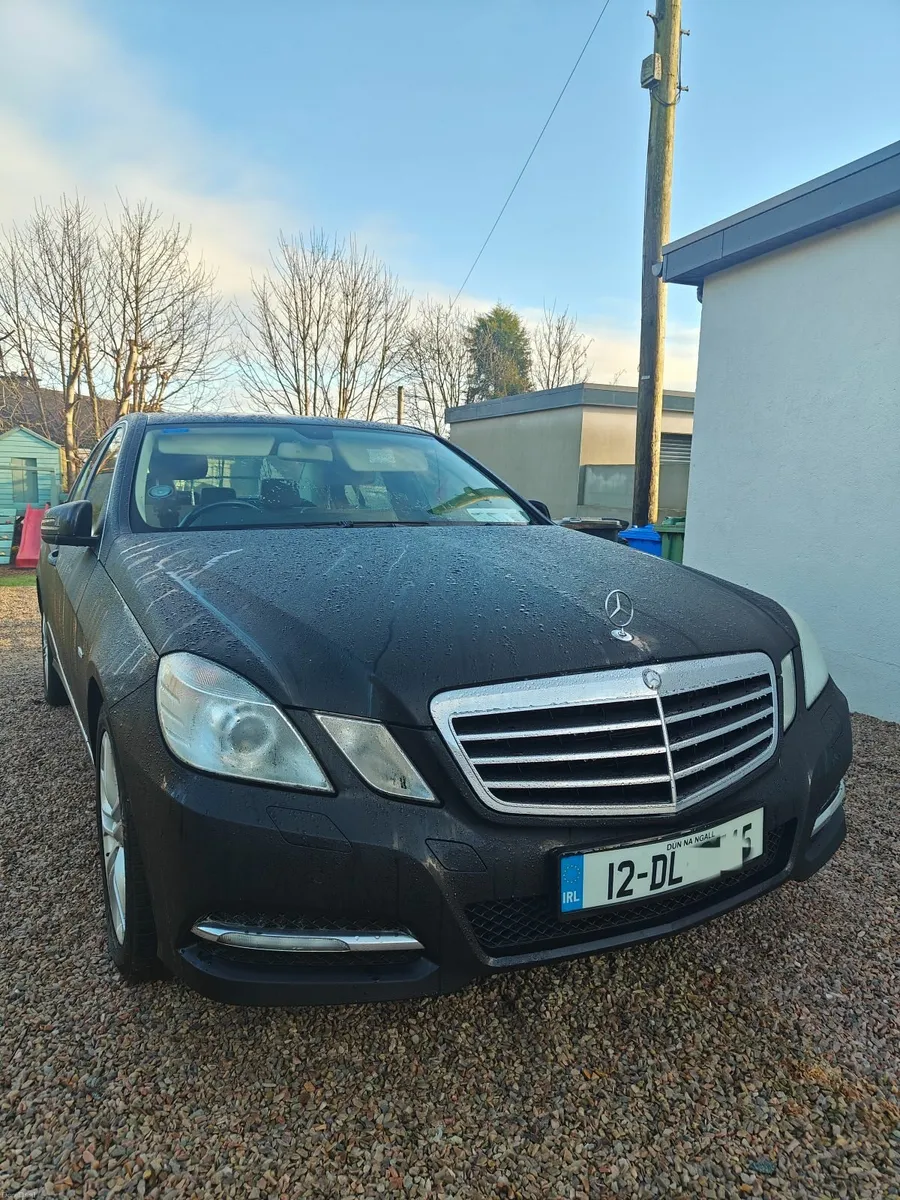 Mercedes-Benz E-Class 2012 - Image 4