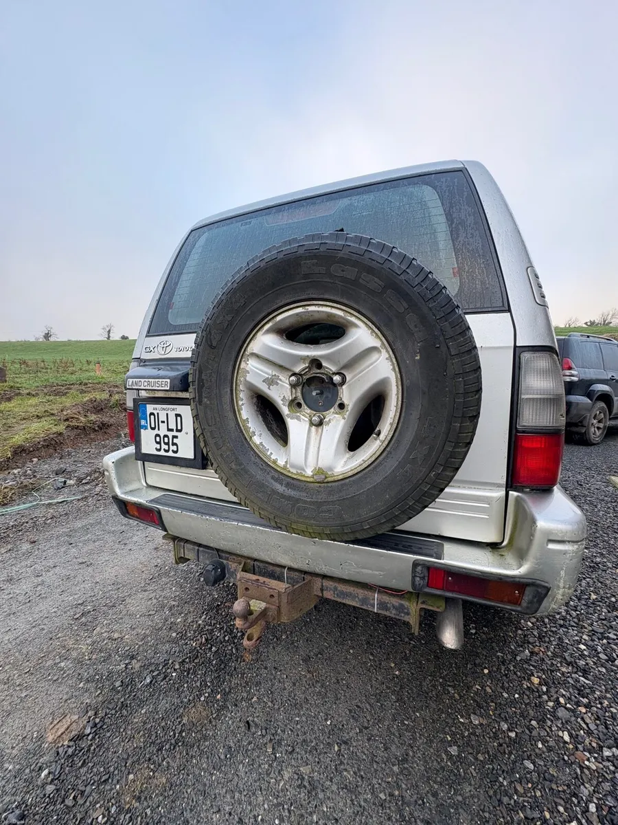 Toyota Land Cruiser 2001 - Image 2
