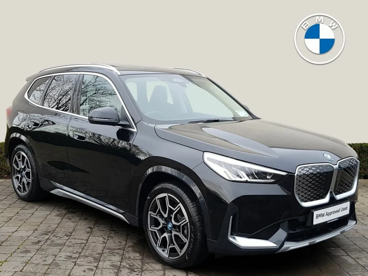 BMW iX1 eDrive20 xLine - Image 1