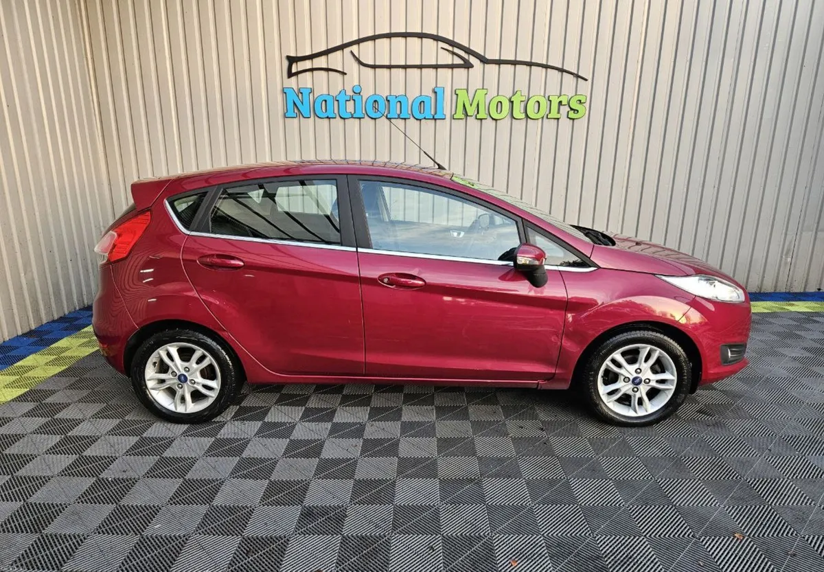 2014 Ford Fiesta 1.0 Petrol Zetec - Image 2