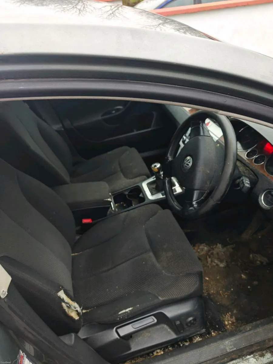 2008 Volkswagen Passat - Image 4