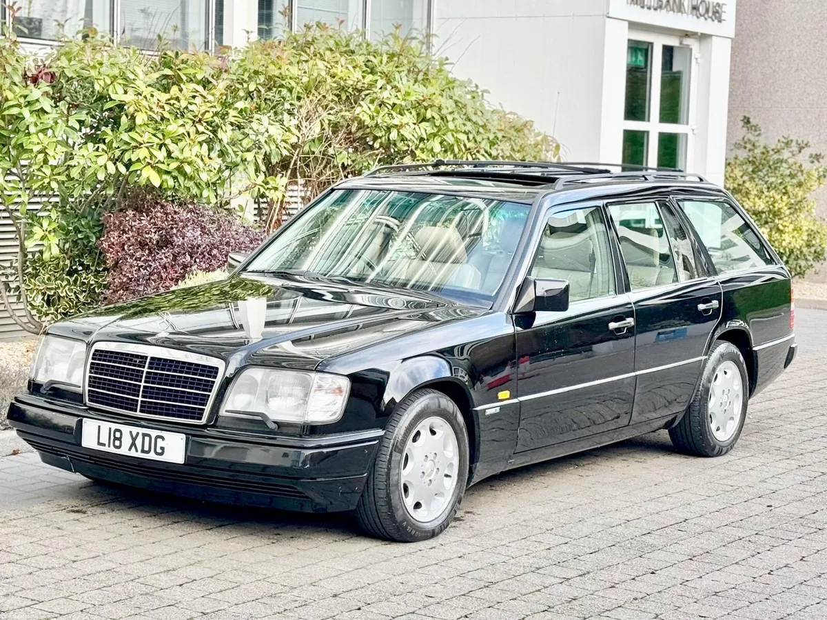 Mercedes w124 E320 Sportline estate - Image 1