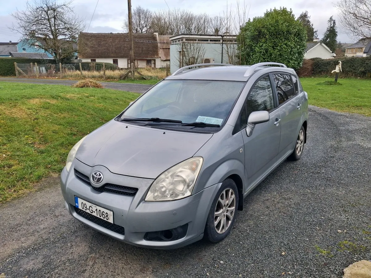 Toyota Corolla 2009 - Image 1