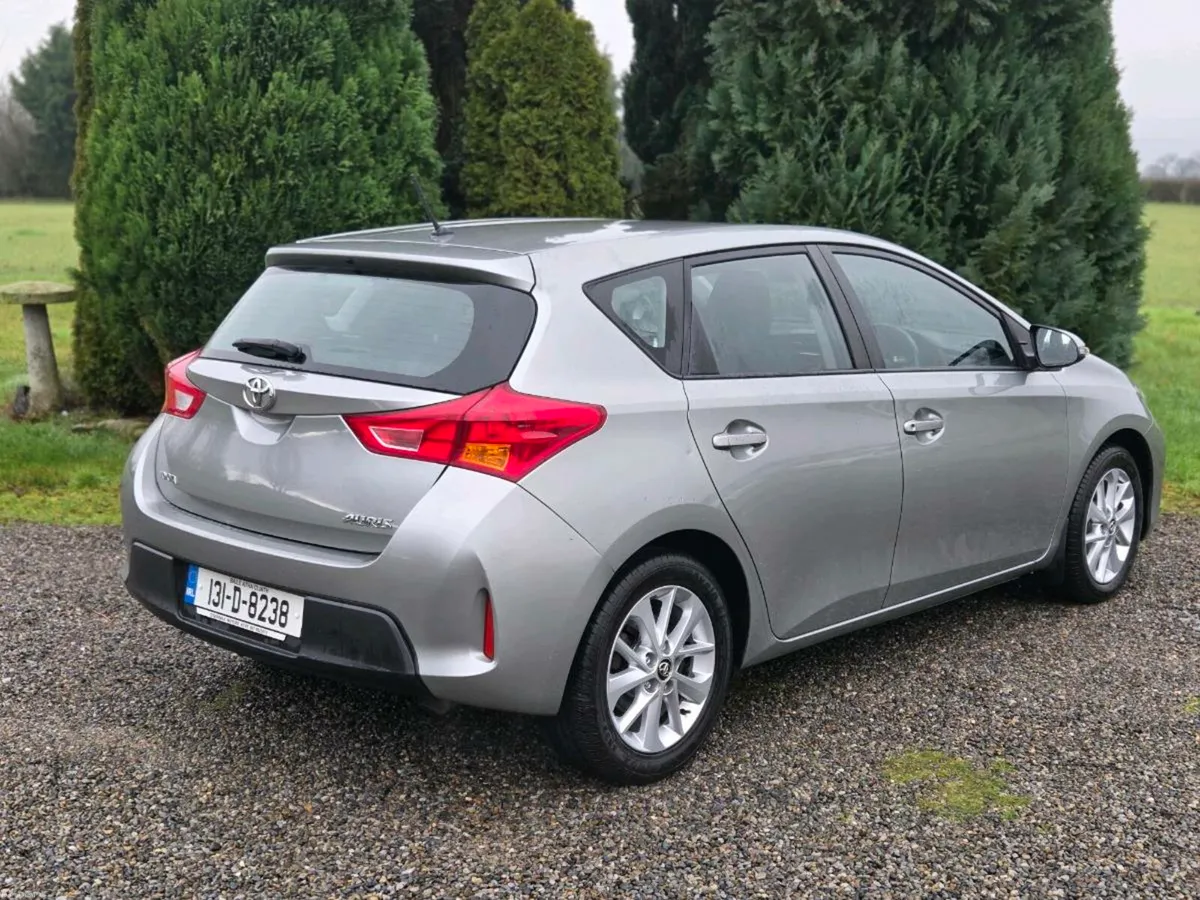Very Low Mileage Toyota Auris 1.3 VVTi - Image 4
