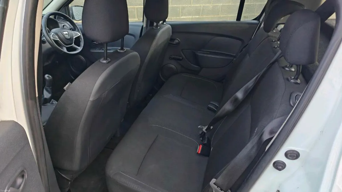 Dacia sandero - Image 4