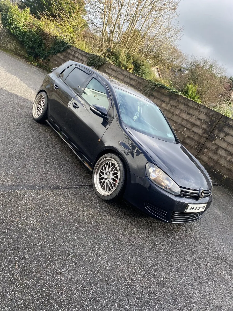 Volkswagen Golf 2009 - Image 1