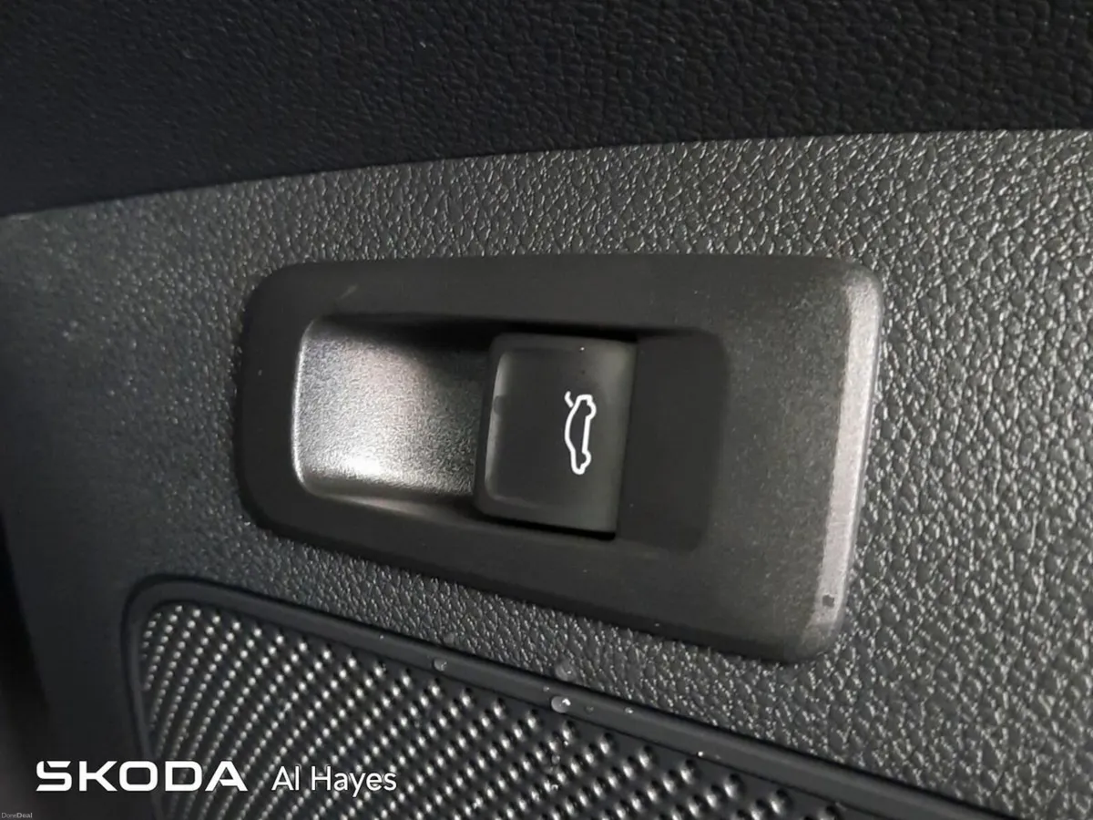 Skoda Karoq **SOLD SOLD SOLD SOLD SOLD** - Image 3