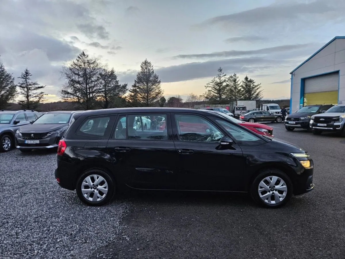 Citroen C4 Picasso Touch Edition Bluehdi 120 4DR - Image 3