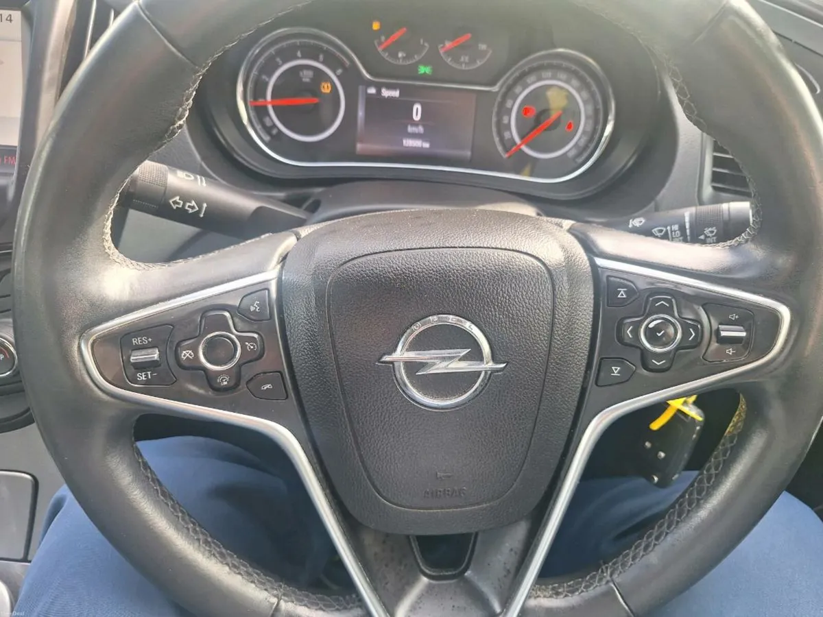 Opel insignia - Image 2