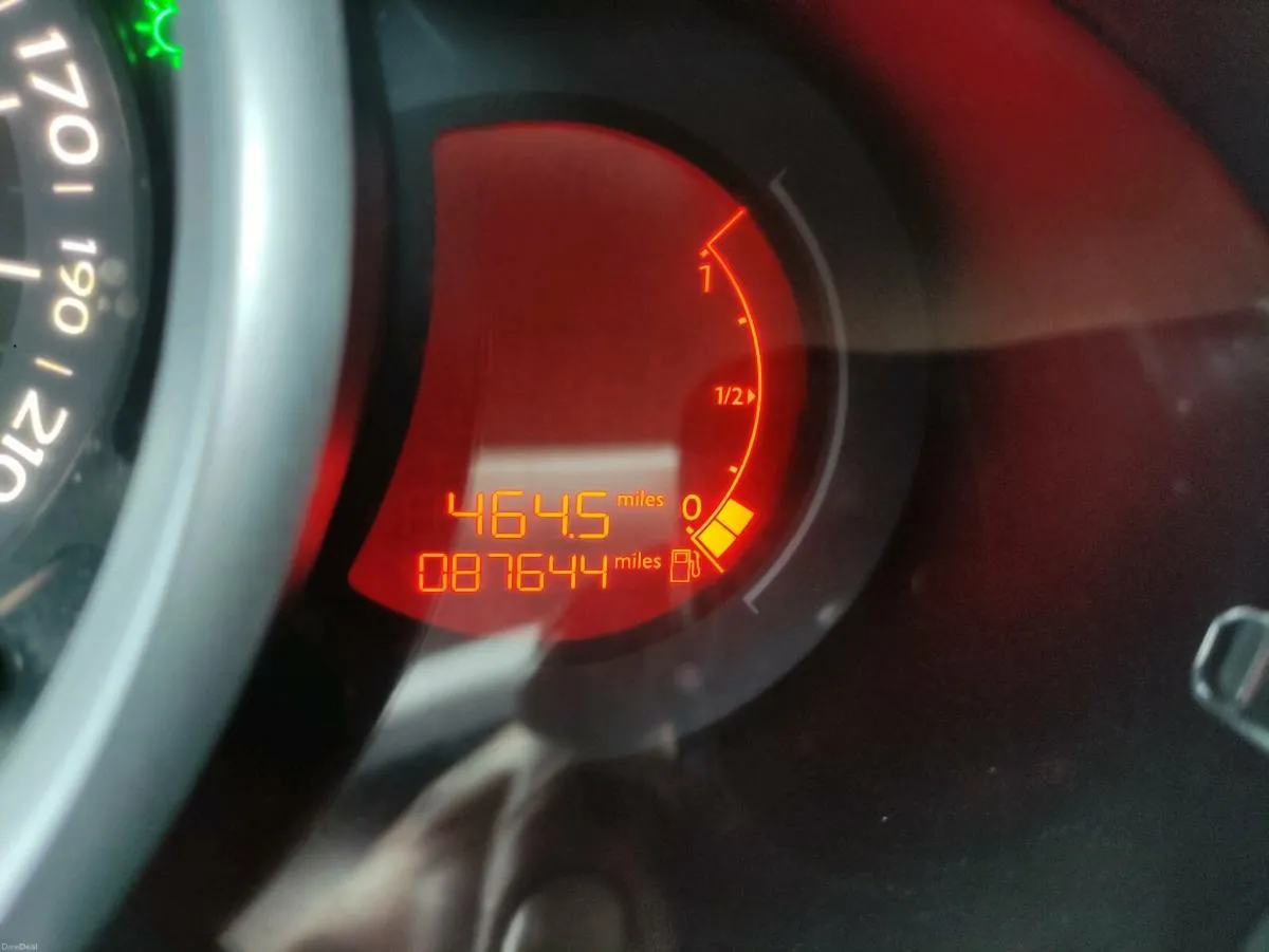 Citroen c 3 for sale super low mileage - Image 3