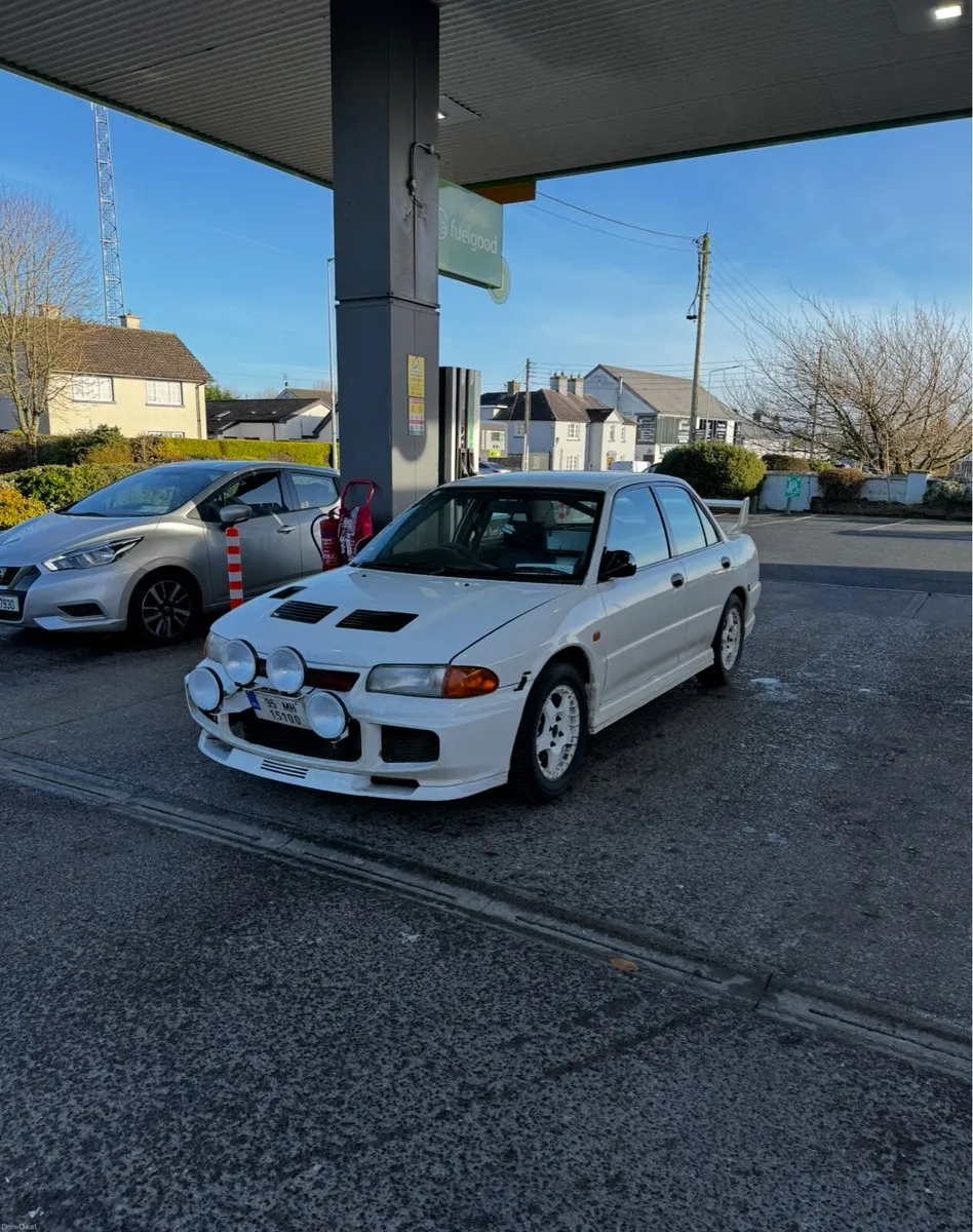 Mitsubishi evolution 3 rs - Image 2