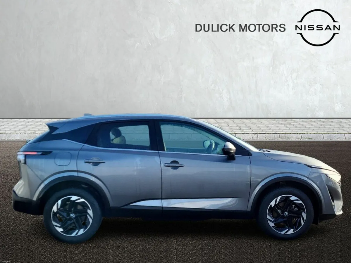 Nissan Qashqai 1.3 PET MILD HYBRID SV PREMIUM - Image 3