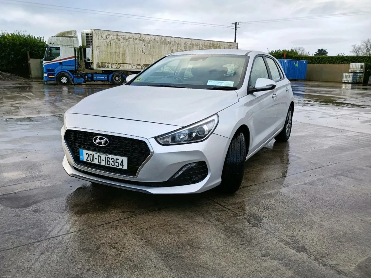 Hyundai i30 2020 automatic - Image 2