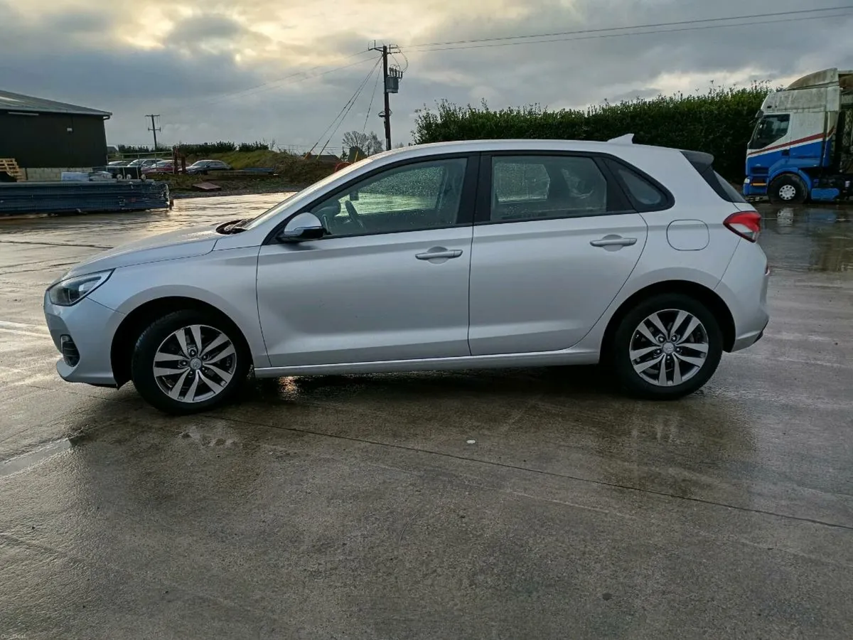 Hyundai i30 2020 automatic - Image 4