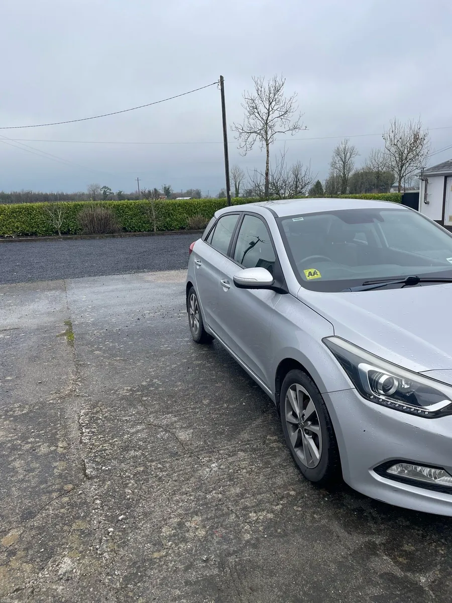 Hyundai i20 1.2 Deluxe - Image 4