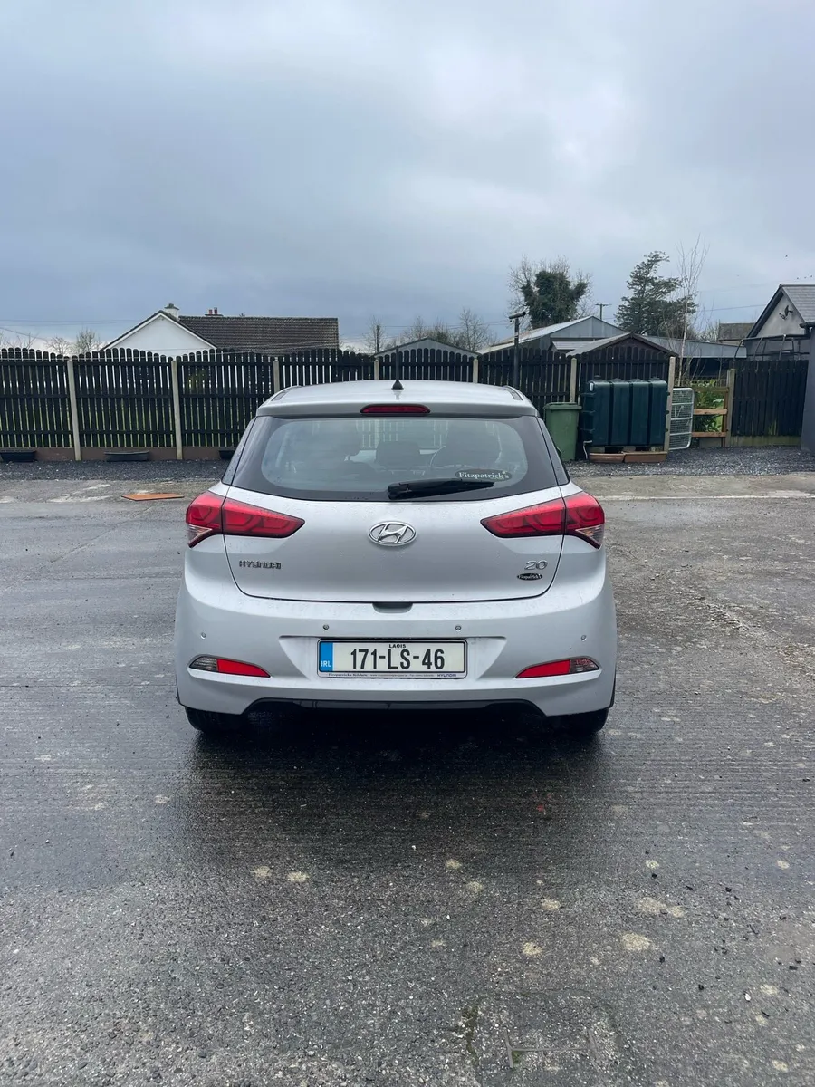 Hyundai i20 1.2 Deluxe - Image 3