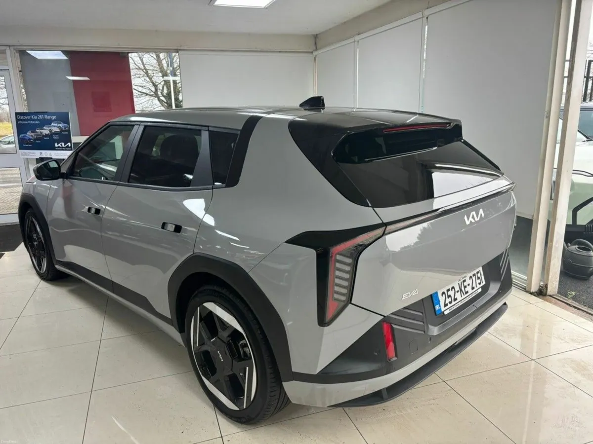Kia EV4 EV4 5 HB EARTH K3 LR 5DR AUTO - Image 4