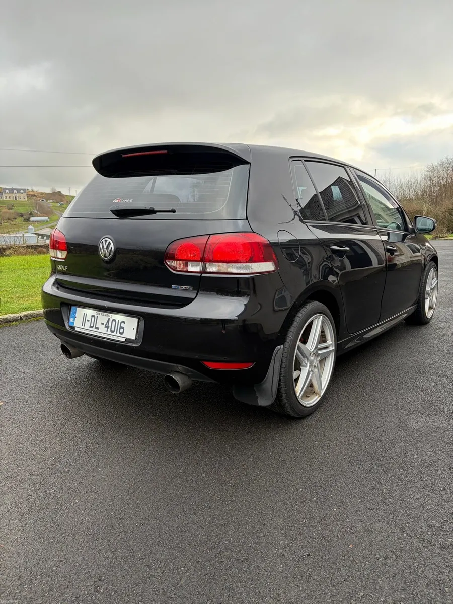 Black Volkswagen Golf - Image 4