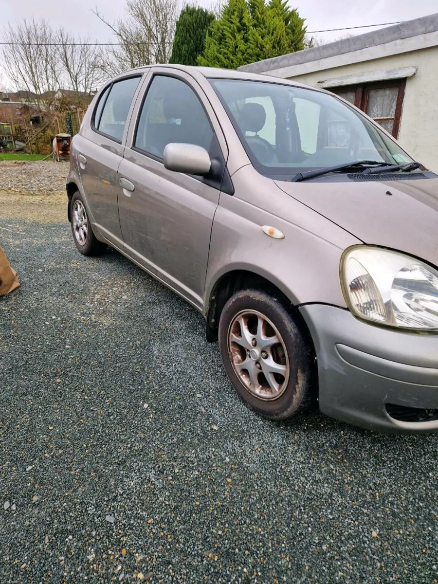 Toyota yaris - Image 2