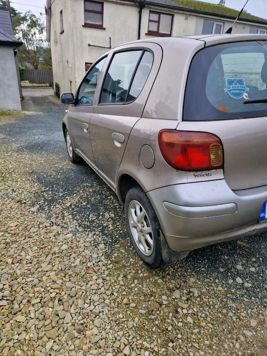 Toyota yaris - Image 4