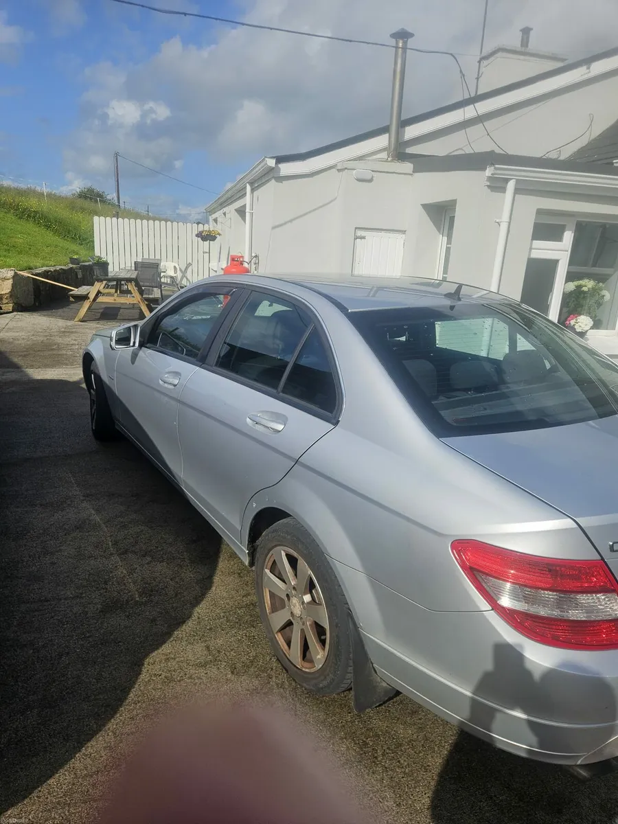 Mercedes C220 - Image 4
