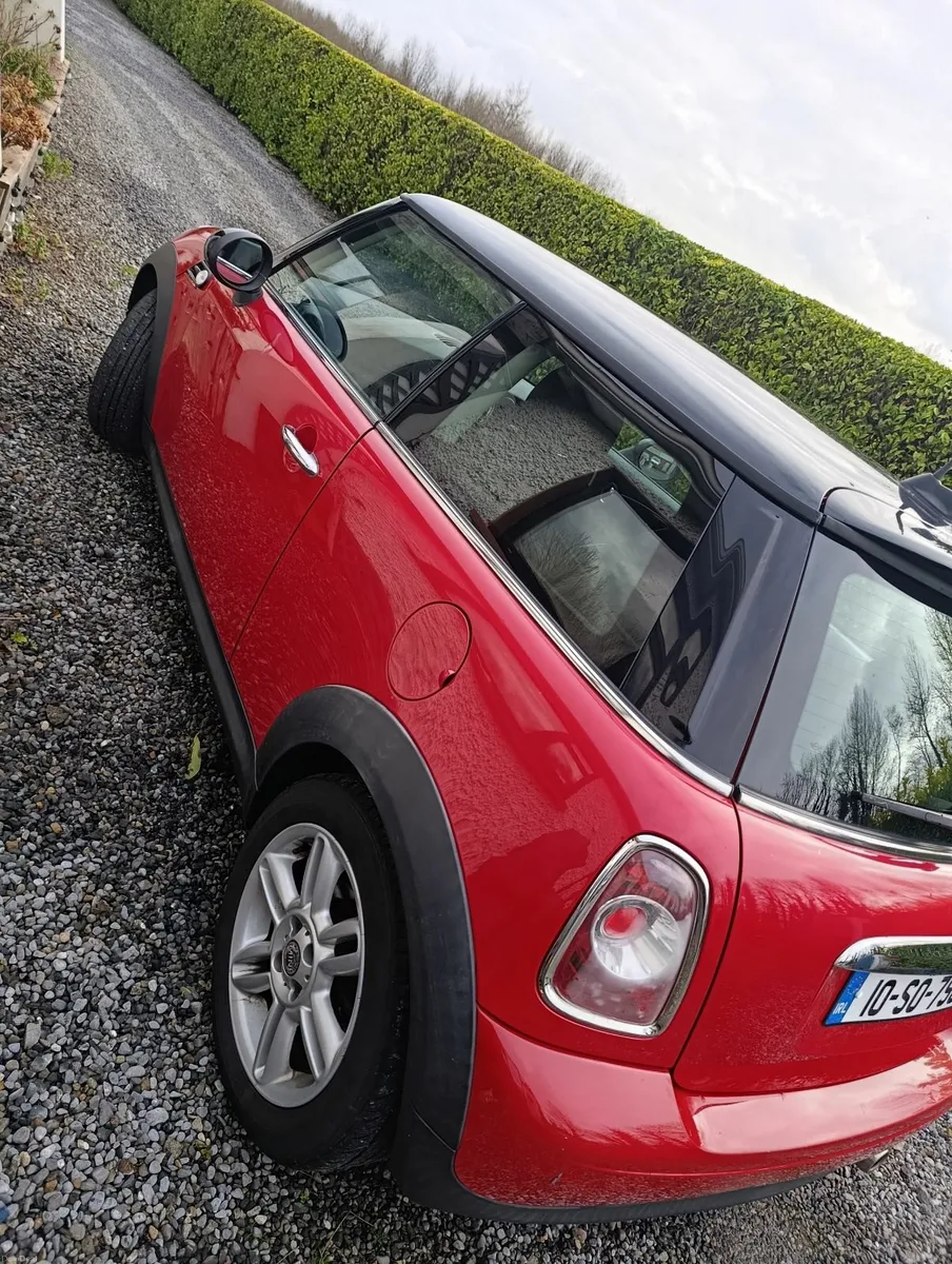 Mini Cooper 2010 - Image 4