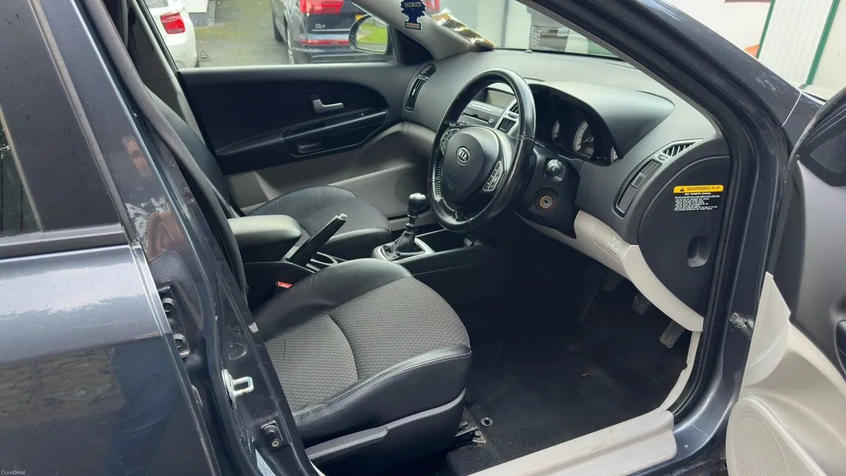 Kia CEED 2008 diesel - Image 3