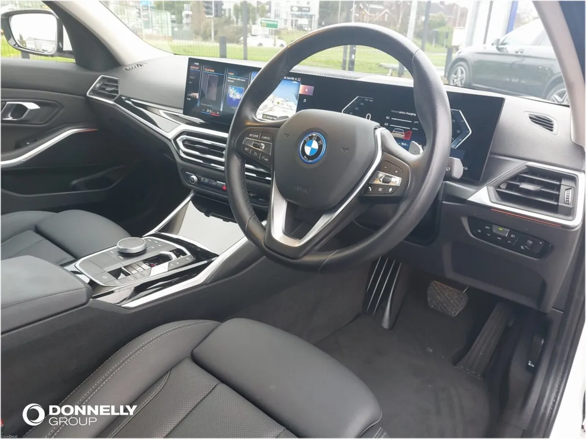 BMW 3 Series Touring Sport - Image 4