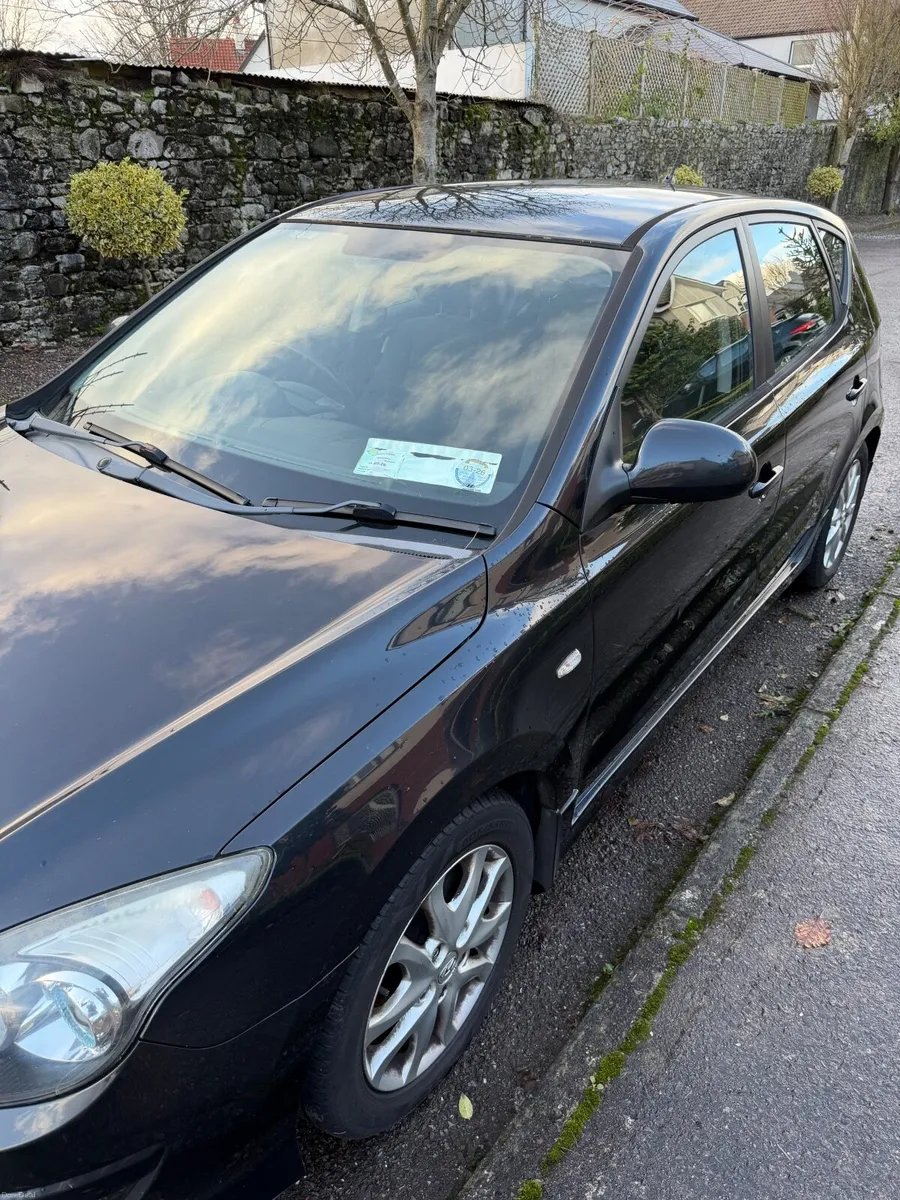 Hyundai i30 2011 - Image 2