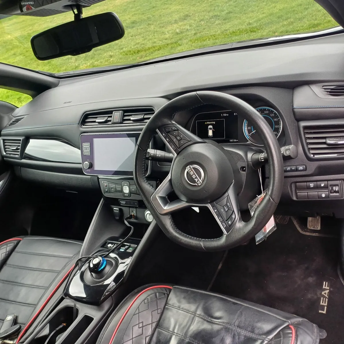 Nissan Leaf 2025 40 KVA auto - Image 1