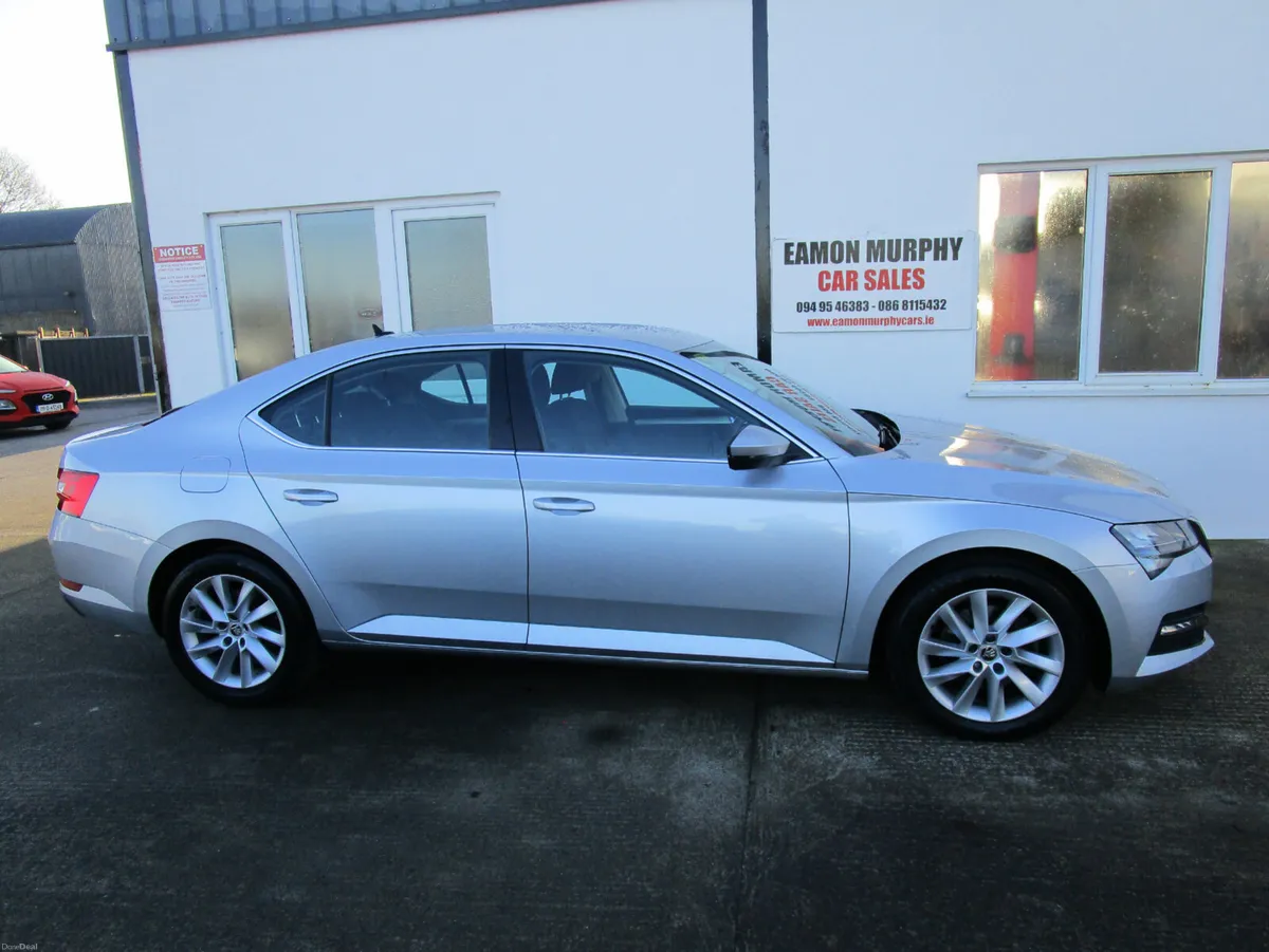 Skoda Superb 2022 - Image 4