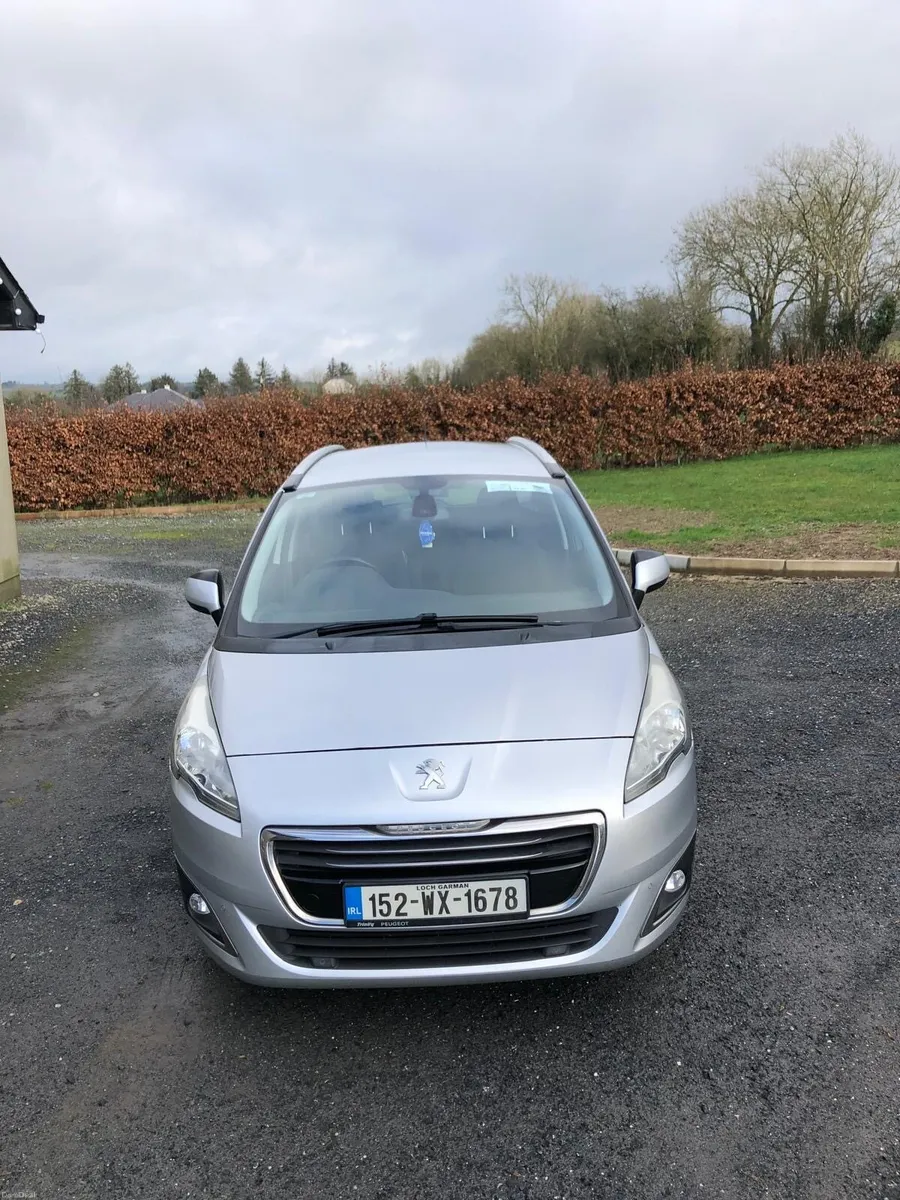 Peugeot 5008 - Low mileage - Image 1