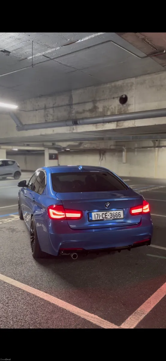Bmw f30 318d msport lci low miles - Image 2