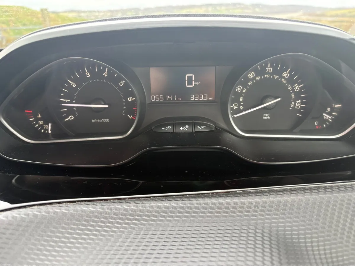 Peugeot 208 2017 - Image 3