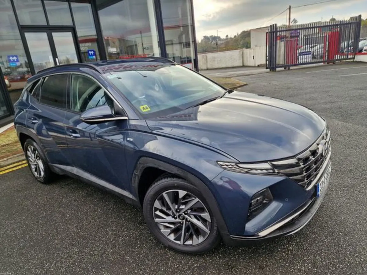 Hyundai Tucson Executive Plus Diesel Auto - Image 2