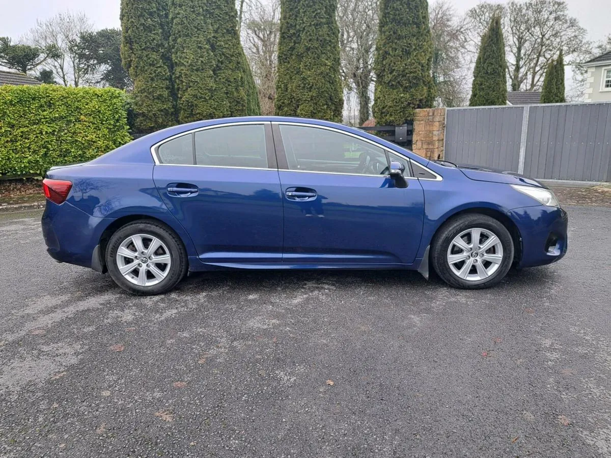 New nct 2028 , Avensis - Image 3