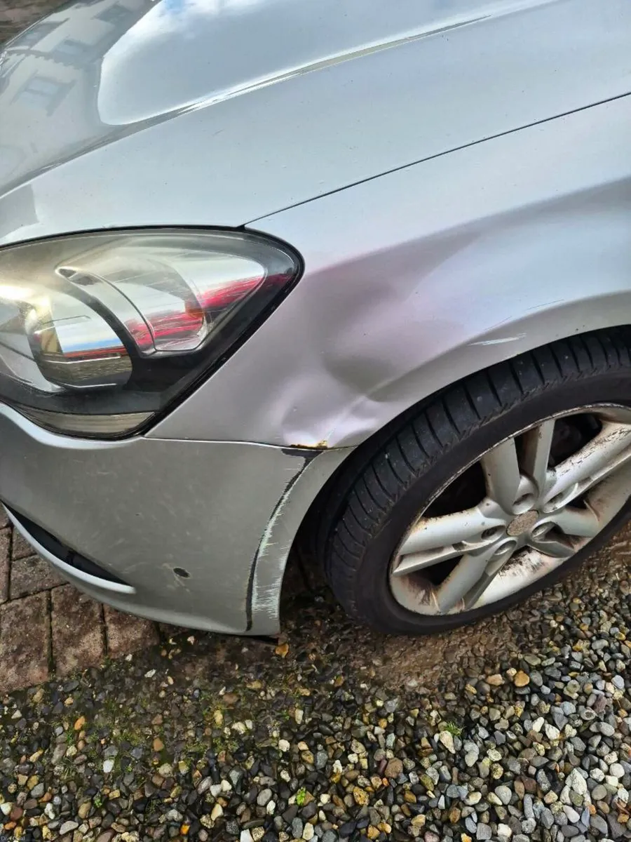 2012  kia proceed 1.6 diesel 268miles - Image 2