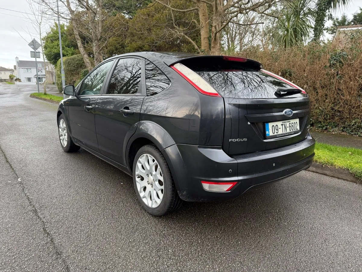 2009 FORD FOCUS NCT 11/26 - Image 3