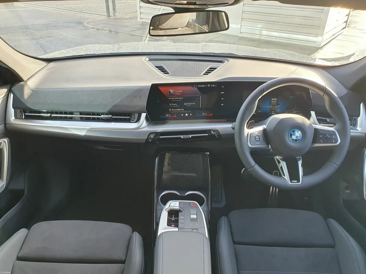 BMW iX2 eDrive20 M Sport - Image 4