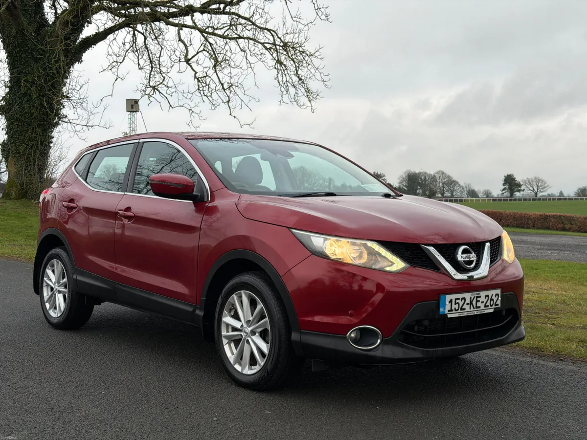 Nissan Qashqai 2015 SV Low Mileage - Image 1