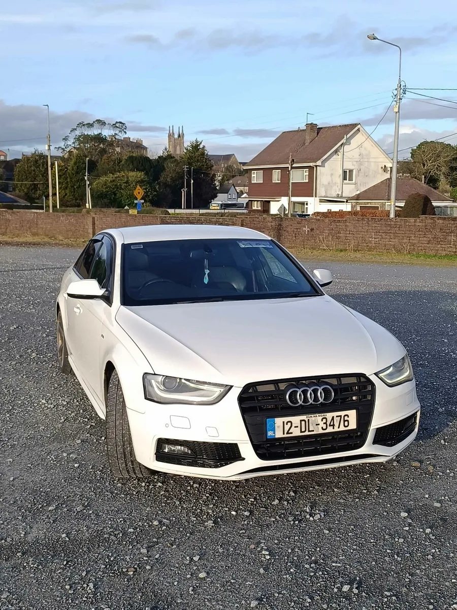 Audi A4 2012 S-Line Black Edition - Image 3
