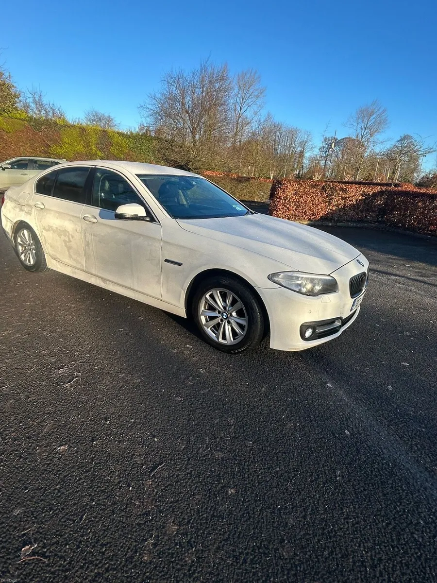 BMW 5-Series 2013 - Image 2