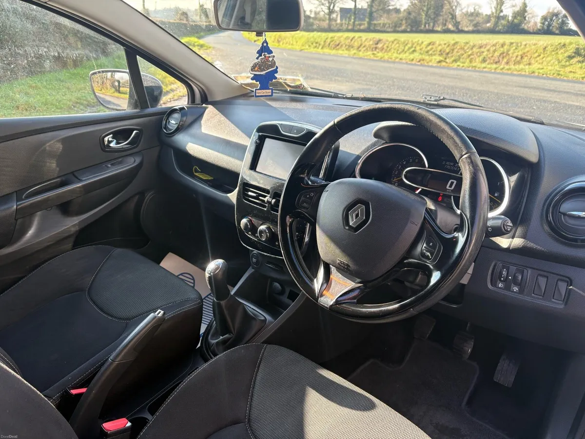 Renault Clio *low mileage* - Image 2