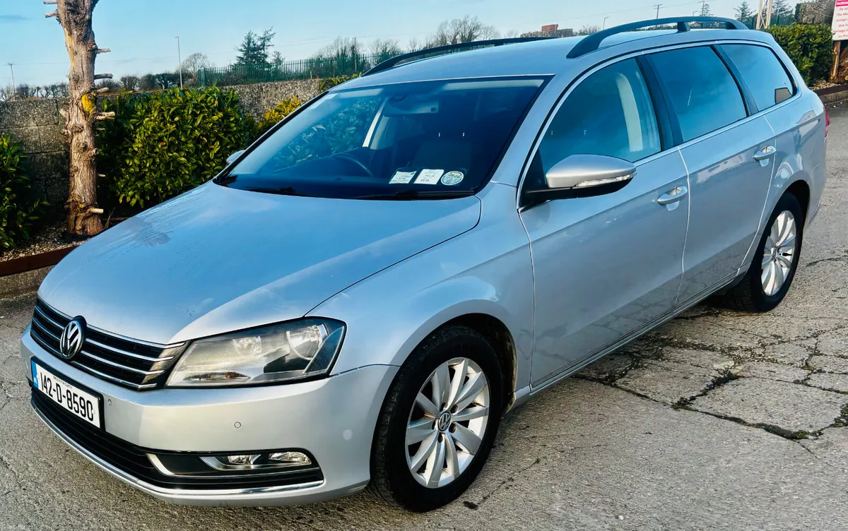 Volkswagen Passat 2014 1.6 TDI ESTATE IMMACULATE - Image 2