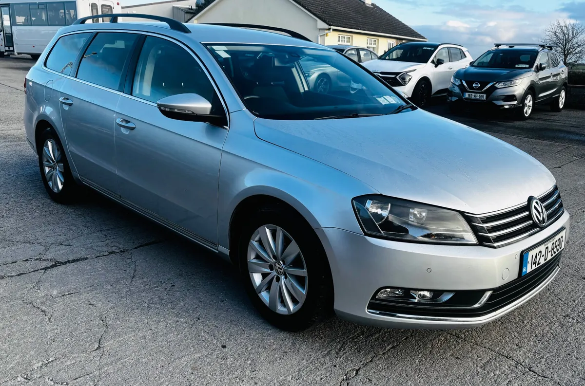 Volkswagen Passat 2014 1.6 TDI ESTATE IMMACULATE - Image 3
