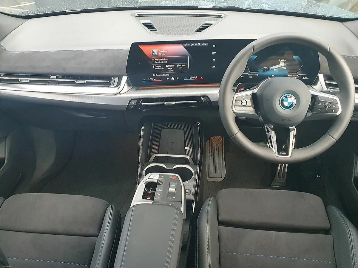 BMW iX2 eDrive20 M Sport - Image 4